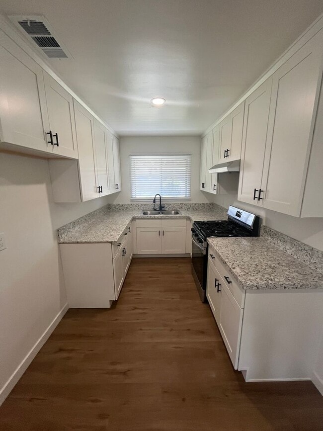 Photo - Lovely 3 Bedroom 1 Bath House with Garage