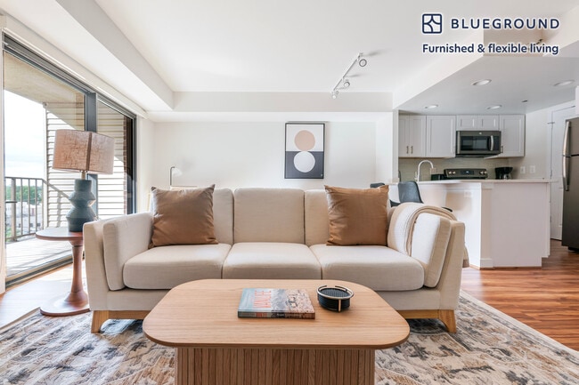 Photo - 2500 Clarendon Blvd Unidad FL6-ID1128