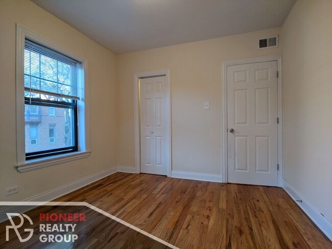 1101 W Wellington Ave Unit 1