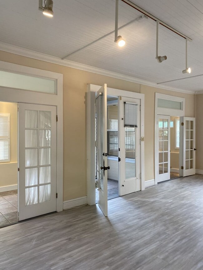 Photo - w2152k Unit 1