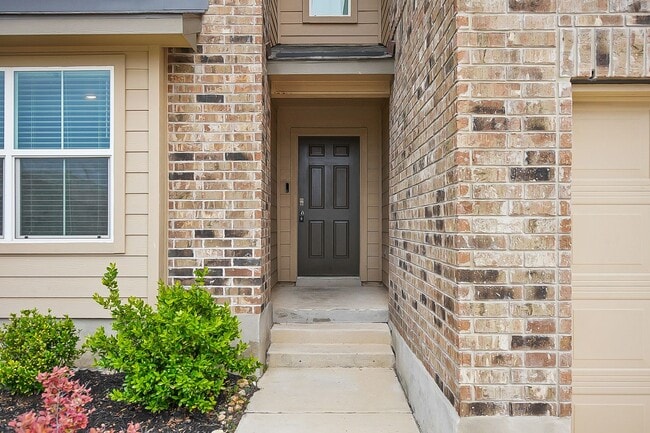 Photo - 4 Bedroom/3 Bath Redbird Ranch Subdivision