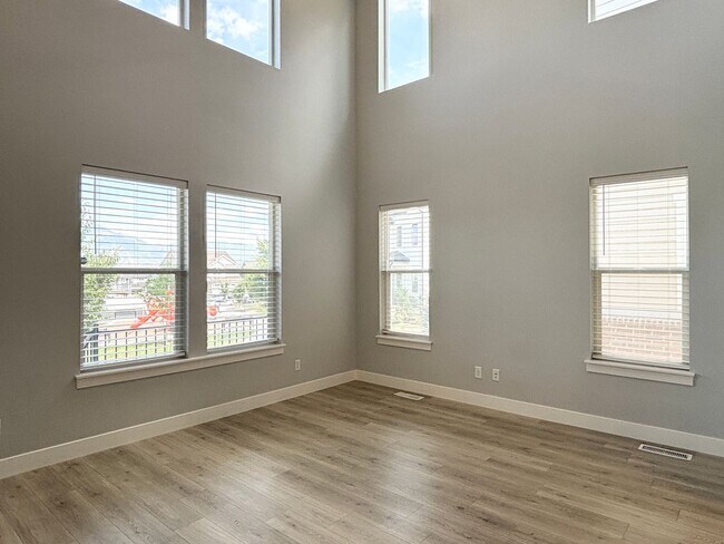 Photo - Gorgeous Poolside Corner Townhome at Mountain Ridge!