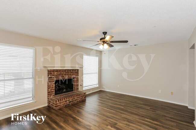 Photo - 1146 Finch Cir