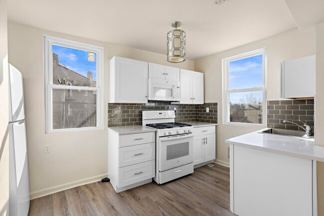 Photo - 201 16th St Unit 3