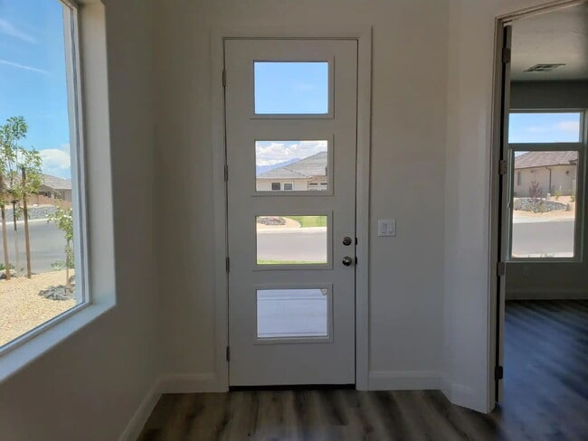 Photo - “St. George, Aspen Estates: 5 spacious bed...