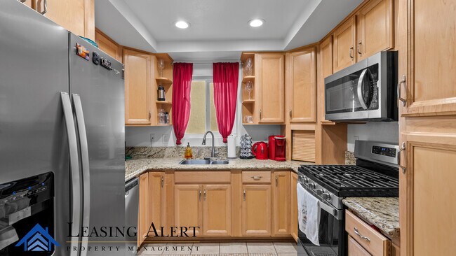 Photo - 24115 Evans Ave