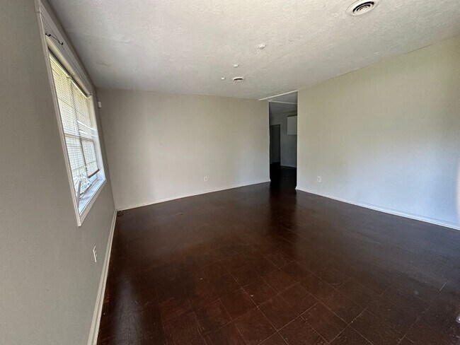 Photo - 3 bedrooms - West Augusta Rental – (30909) Living room, and den-Convenient location close to shop...