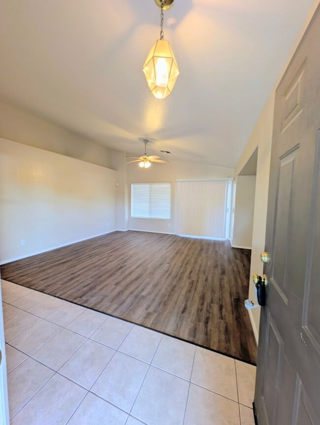 Photo - AVAILABLE NOW WITH A PRIVATE POOL IN GREAT GILBERT LOCATION!!!!