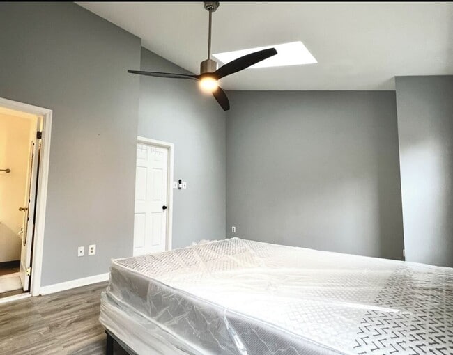 Photo - 20404 Summersong Ln