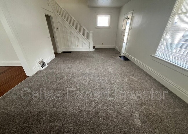 1209 W Wildwood Ave