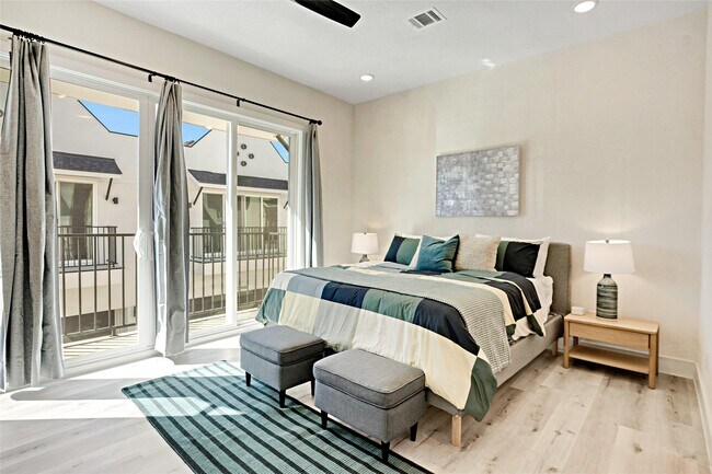 Photo - 5908 St Augustine St