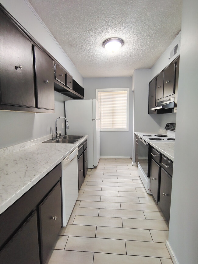 Photo - 1208 Bush River Rd