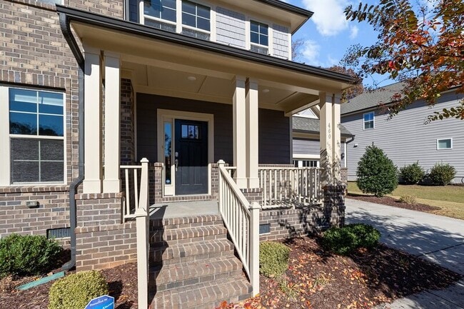 Photo - 460 Young Landing Ct