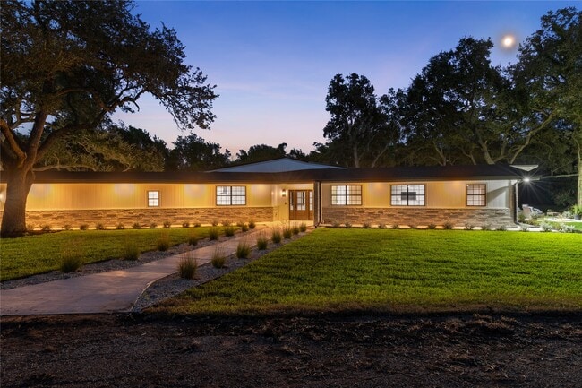 Photo - 116 Laughlin Rd