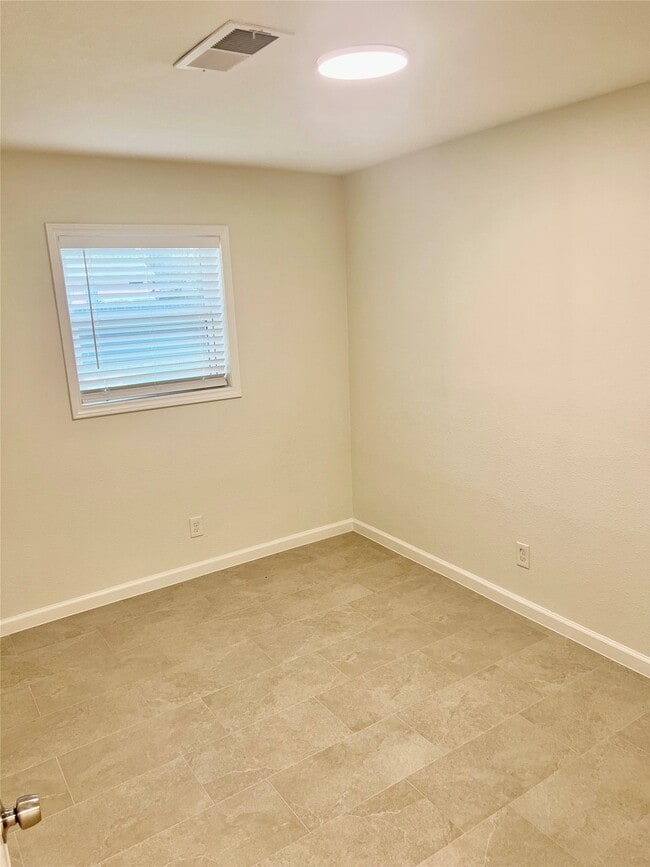 Photo - 21510 Ruth Dr