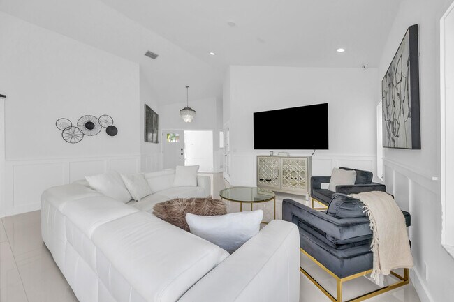 39 Dorchester Cir