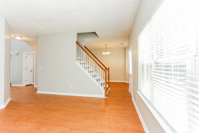 7470 Royale Ct