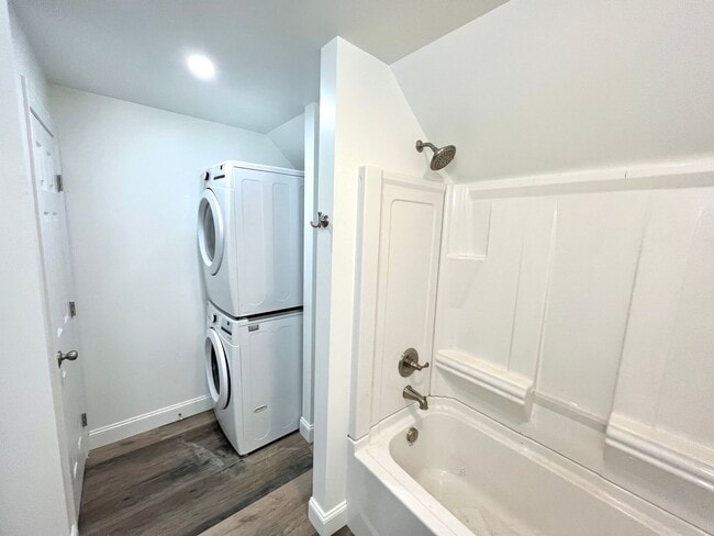 Photo - 2709 Raspberry St Unit 2