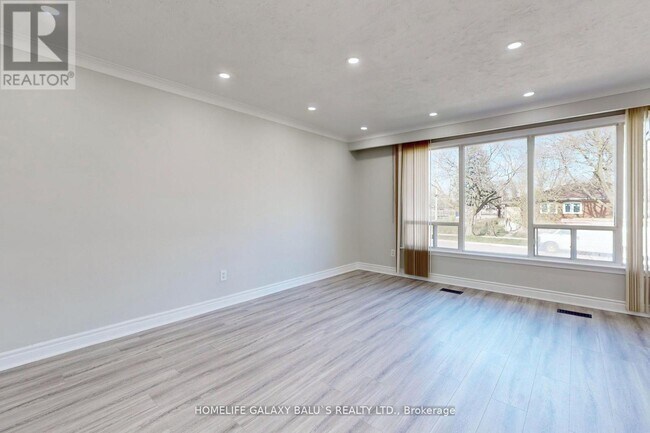 Photo - 58 Milford Haven Dr