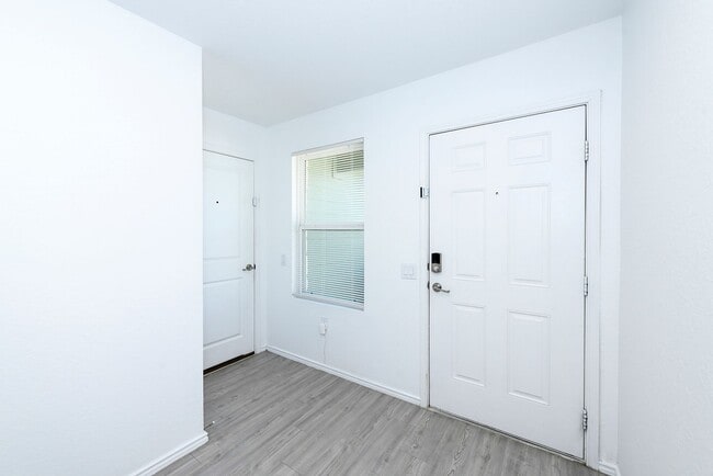 Photo - SA- Texas A&M Area / Vida Subdivision