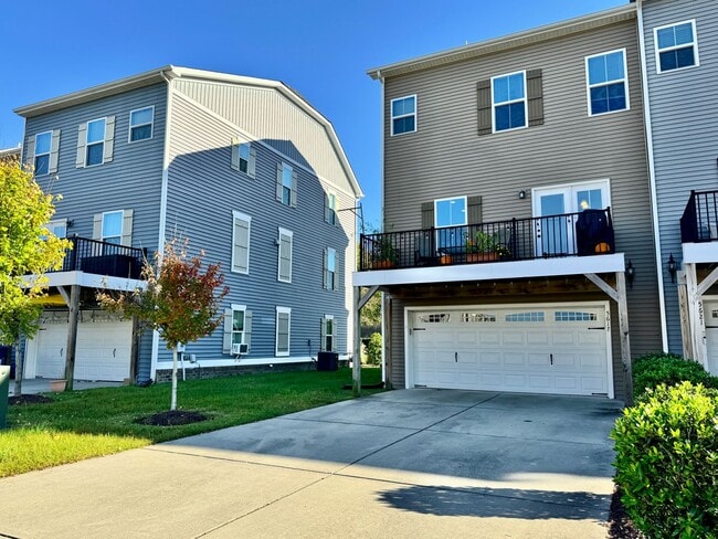 Photo - Available 07-08-26! Townhouse w/Garage - Pet Friendly - All Appliances Convey!