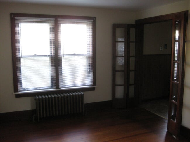 Photo - 280 Easton St Unit upper