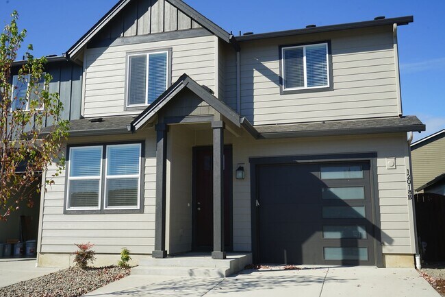 Building Photo - 12018 NE 109th St Rental