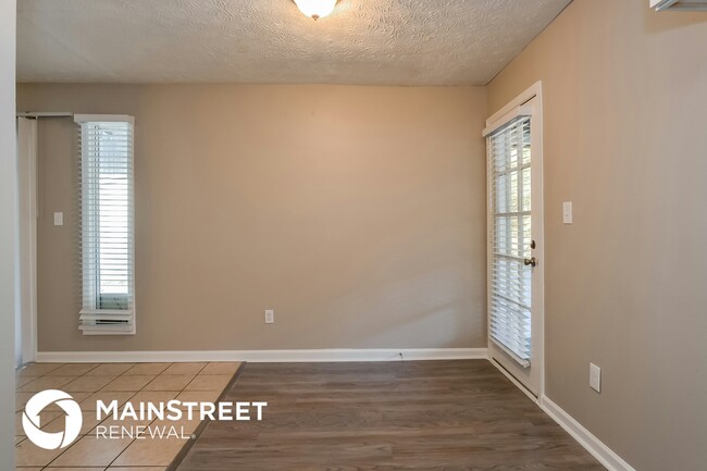 Photo - 5720 Twain Dr