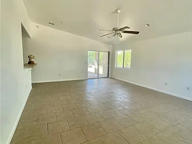 5932 La Buena Tierra Ave
