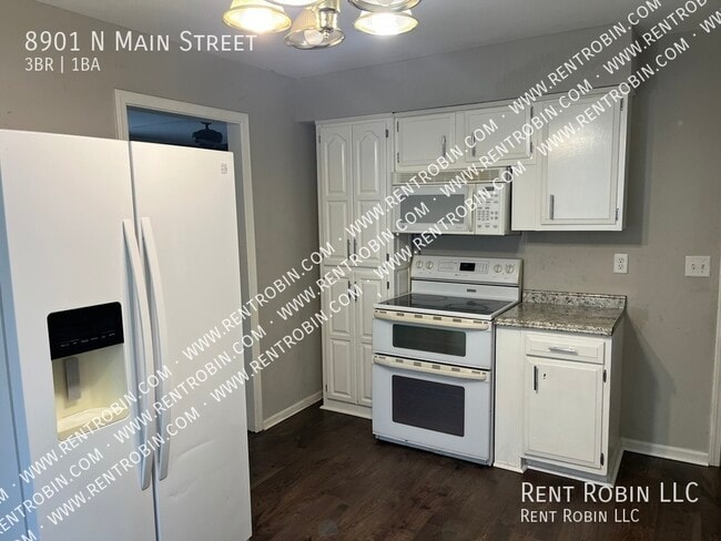 Photo - 8901 N Main St