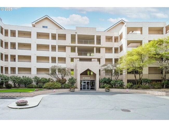 Building Photo - 5halb01 Unit 6685