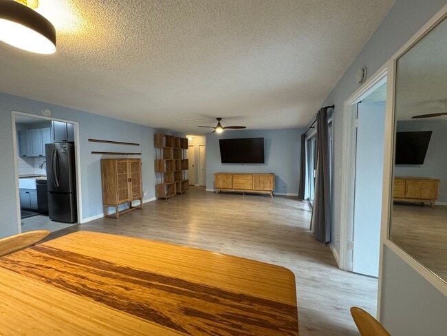 Photo - 3/2 with 2 car carport East Honolulu Unit 410/E