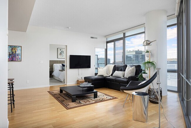 Photo - 610 Bay St. Unit SI FL3-ID1571647P