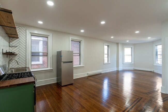 Photo - 5003 Pine St Unit 5003 Pine St 2nd Fl