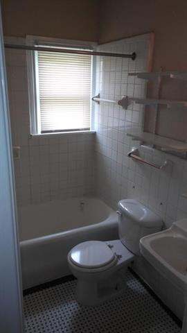 Photo - 5906 Oram St Unit 3