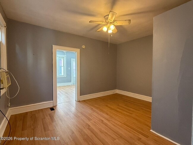 Photo - 83 S Empire St