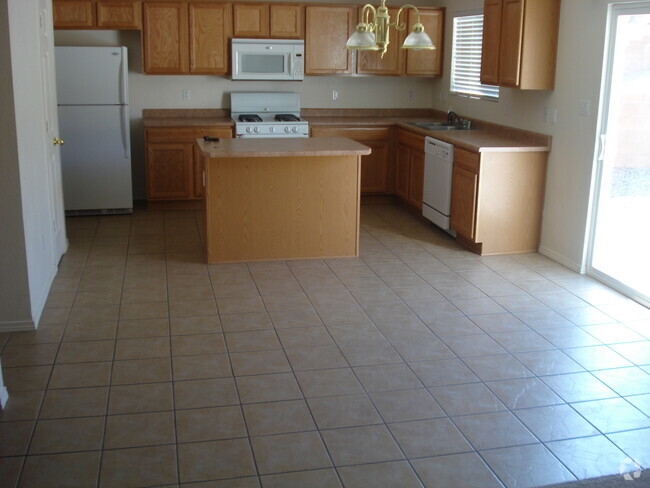 Building Photo - 1800 Sierra Norte Loop NE Rental