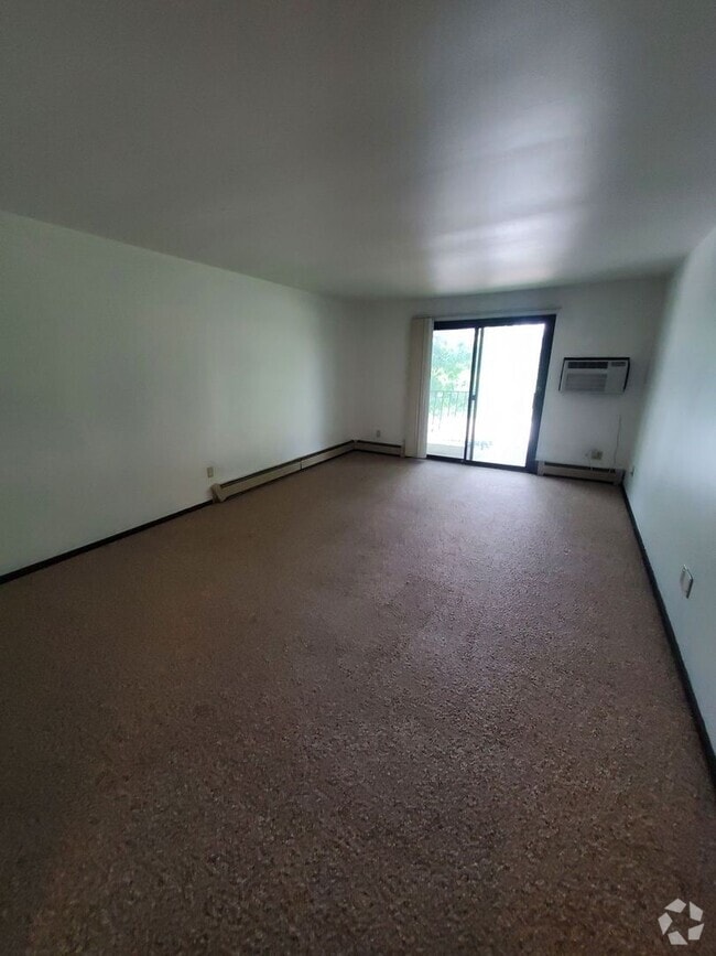 Building Photo - 10500 W Fond du Lac Ave Rental