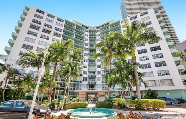 Building Photo - 3301 NE 5th Ave Unit 1106 Rental