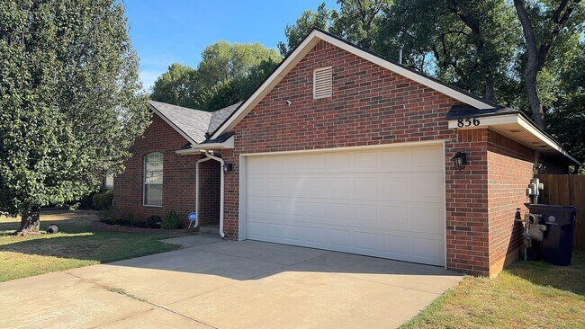 856 Shady Creek Lane