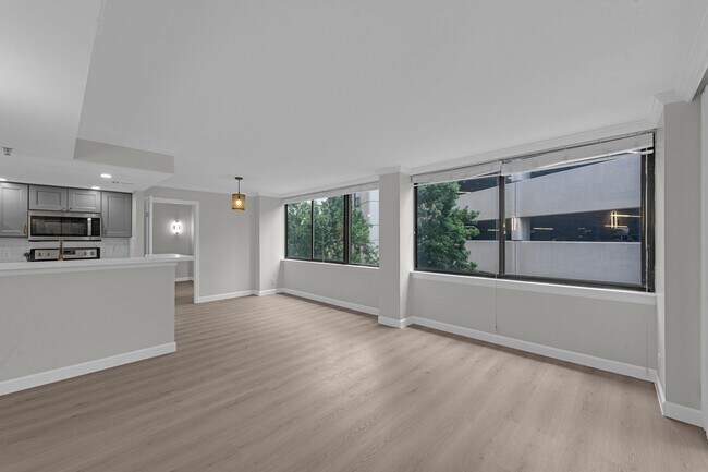 3525 Sage Rd Unit 304