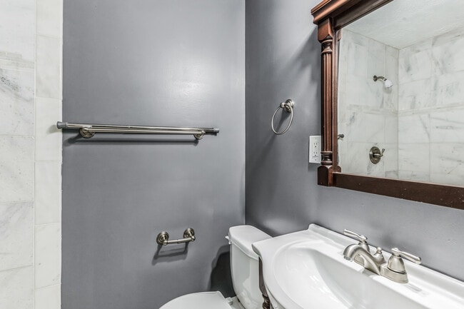 Photo - 12043 Hallandale Terrace