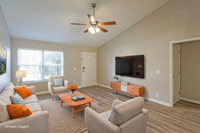 Photo - 7016 S Hampton Blvd