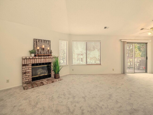 Photo - 3428 Smoketree Commons Dr