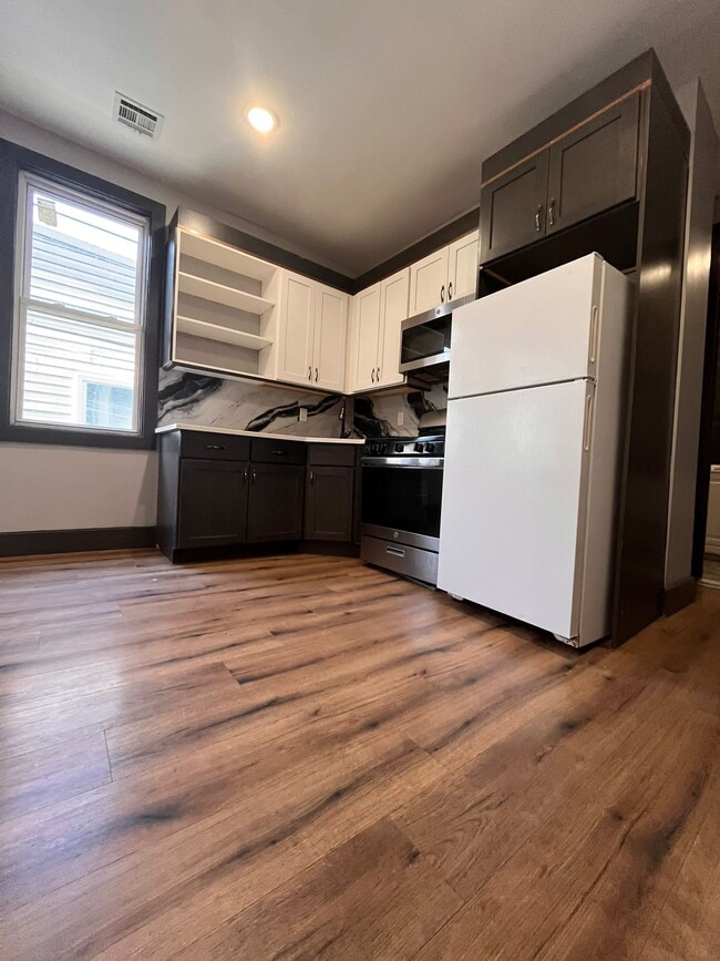 Building Photo - 273 Liberty Ave Unit 1F Rental