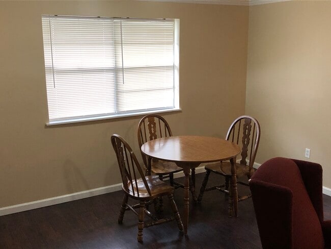 Photo - 641 west dr Unit 641