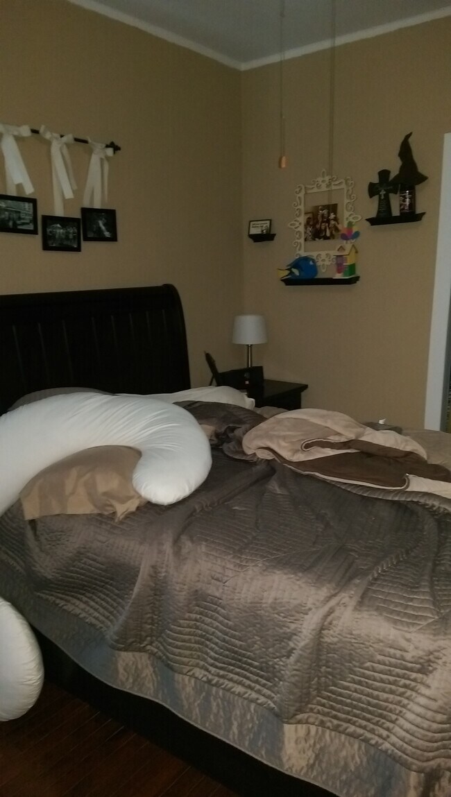 Photo - 831 W Cornelia Ave Unit 1E