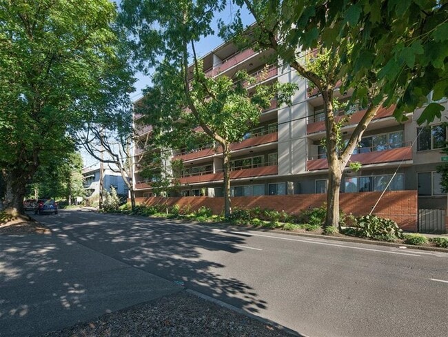 Photo - Irvington Apartments