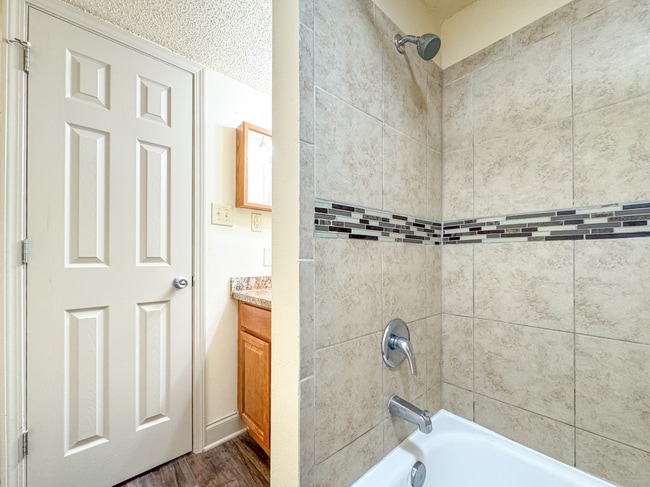 AOA_-05.jpg - Ardendale Oaks Apartments