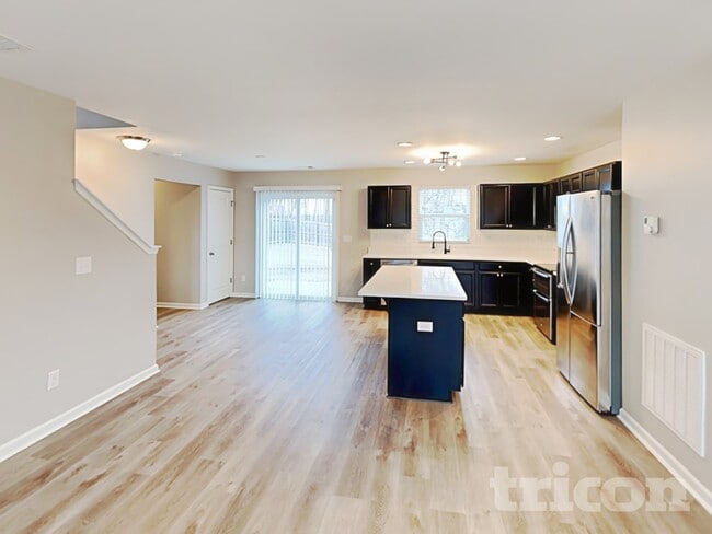 Photo - 1845 Belle Arbor Dr